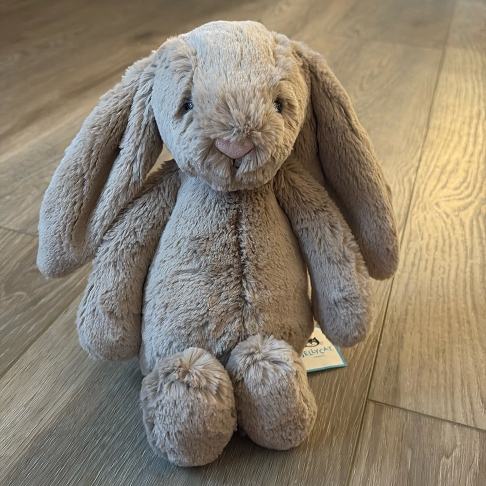 Jellycat Bashful Beige Bunny Stuffed Animal Plush-NWT